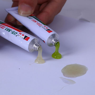 La colle acrylique AB est une alternative intelligente au fer de soudage pour les tuyaux en acier inoxydable et en cuivre
